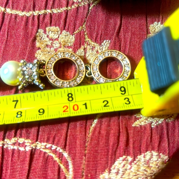 Heidi Daus’s lustrous creamy pearls with colored crystals - Picture 8 of 8